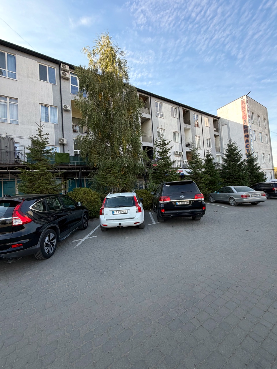 3-кімнатна Квартира — 96 000$ · Хотинська, вул. Хотинська | GHERMAN