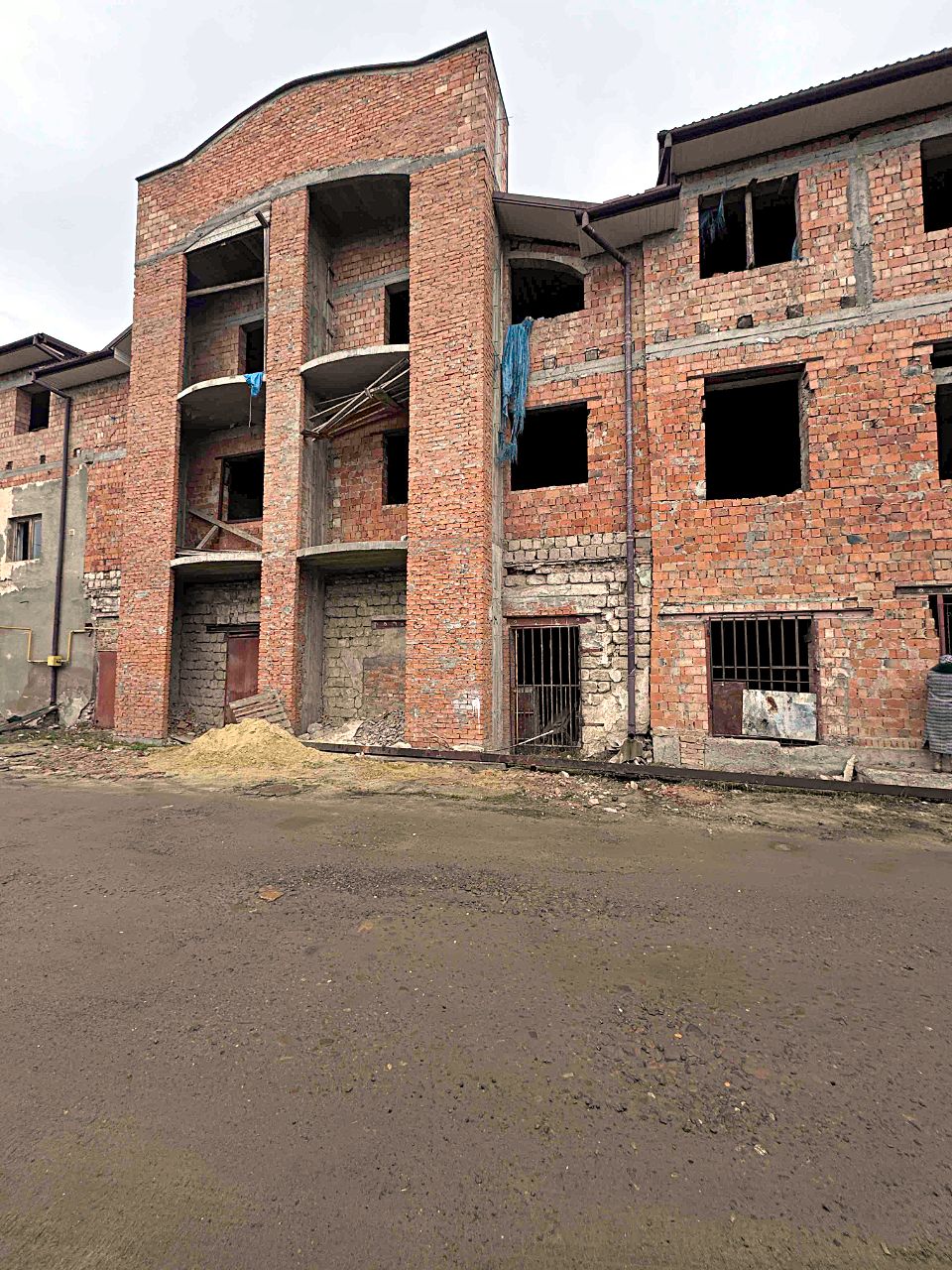 Комерційна нерухомість — 140 000$ · Садгора, вул. Заводська | GHERMAN