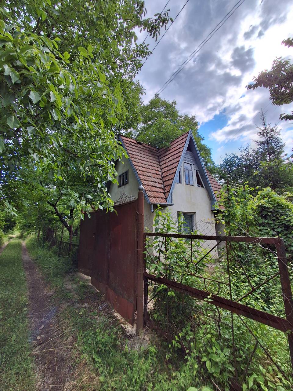 Будинок — 11 000$ · Роша, вул. Лужанська | GHERMAN