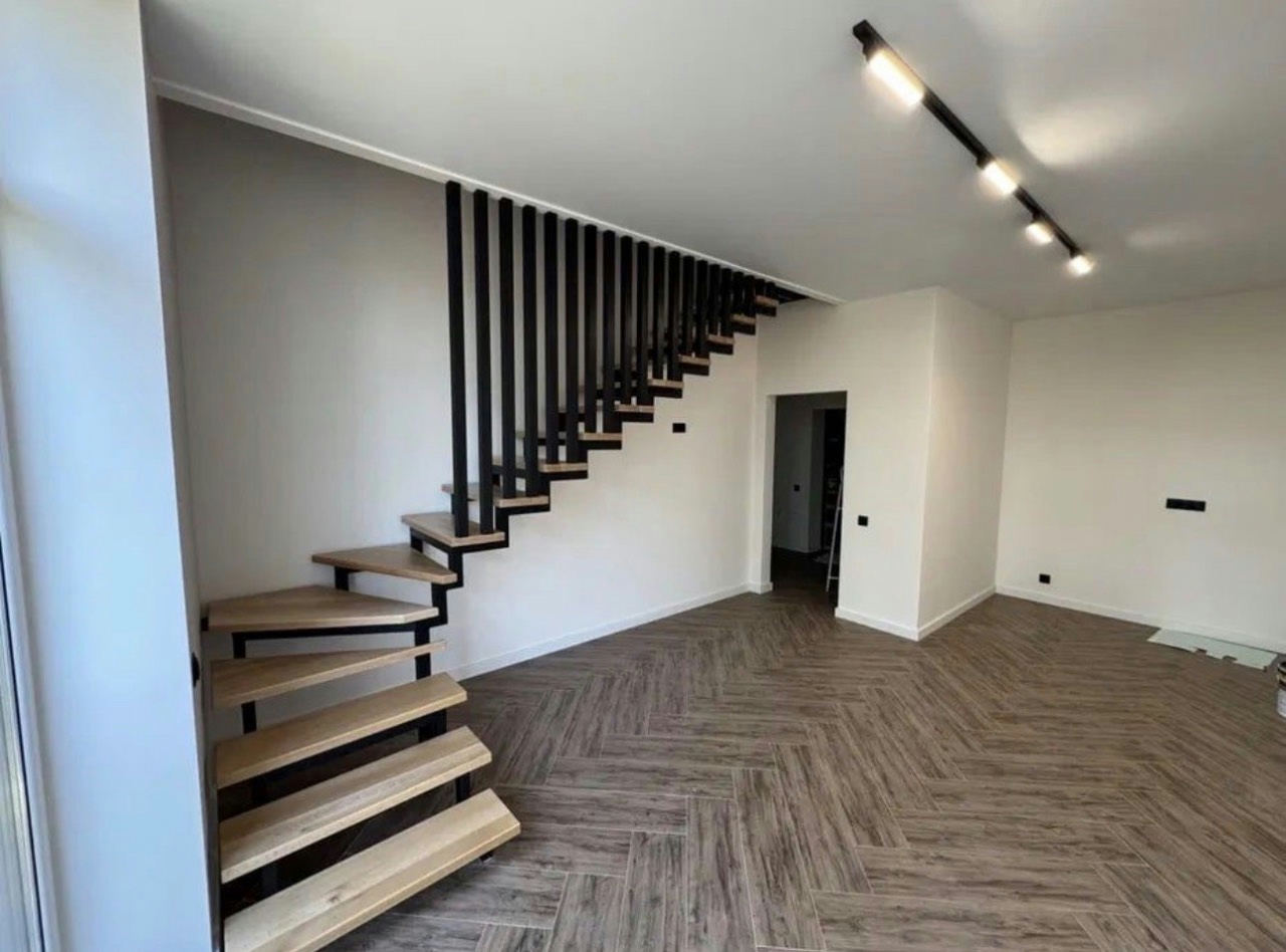3-кімнатну Квартира — 130 000$ · Пд.-Кільцева (верх) | GHERMAN