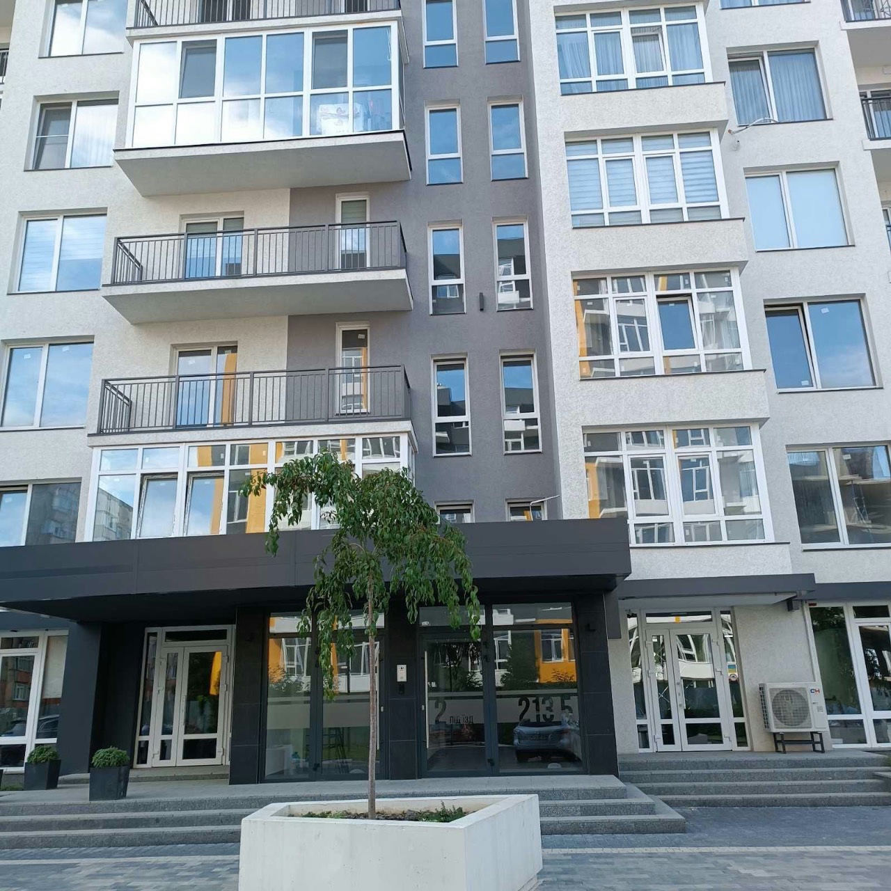 4-кімнатну Квартира — 125 000$ · Руська (р-н "Майя") | GHERMAN