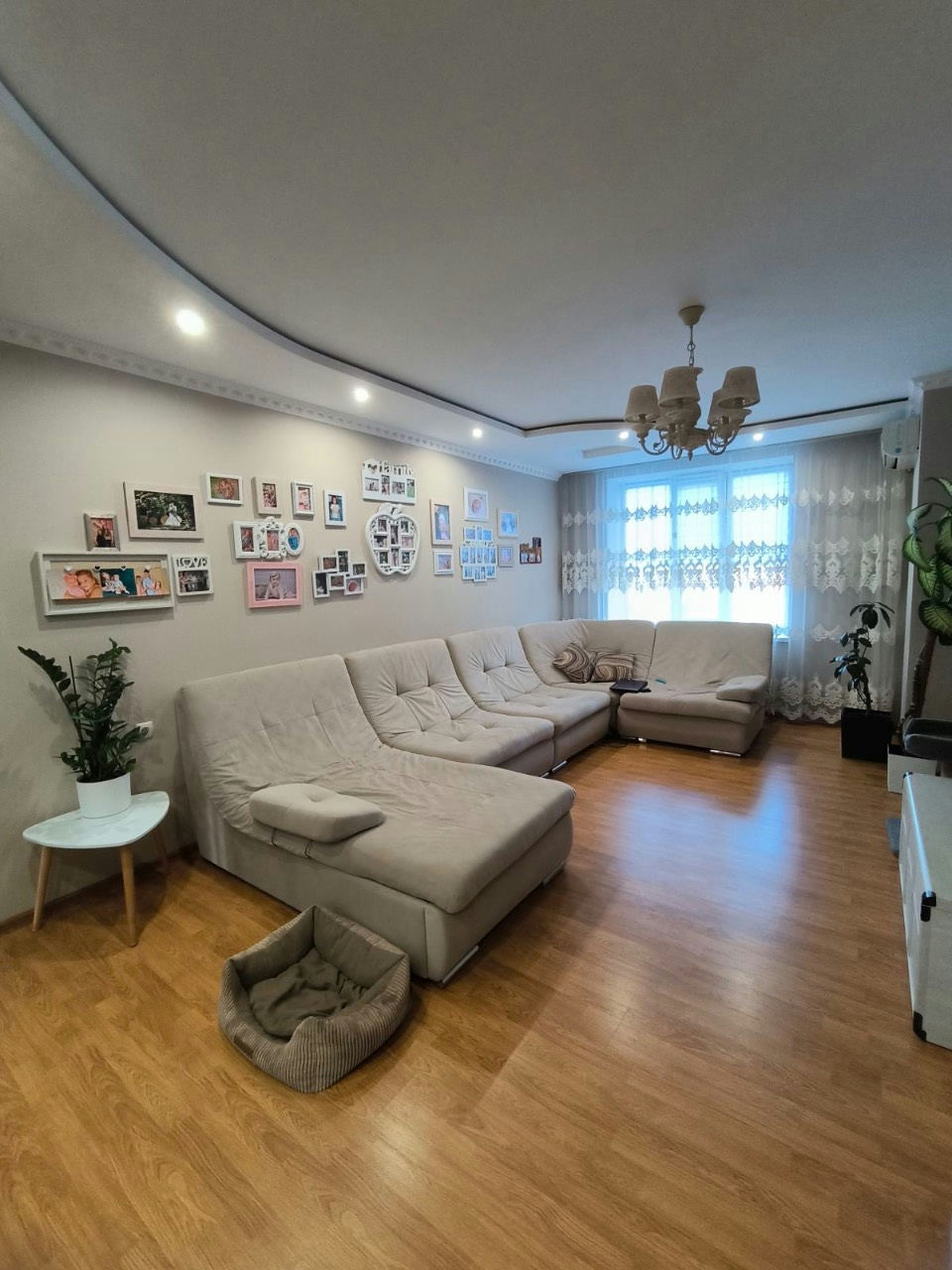 3-кімнатну Квартира — 160 000$ · центр (паркова зона) | GHERMAN